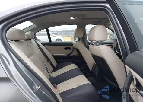 2011 BMW 328I xDrive z USA, uszkodzony, nr VIN WBAPK5C50BF124375